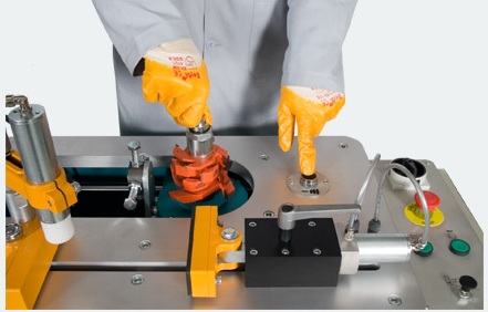 TUCANA-02 AS Automatic Angular End Milling Machine with Quick Cutter Change Spindle 1